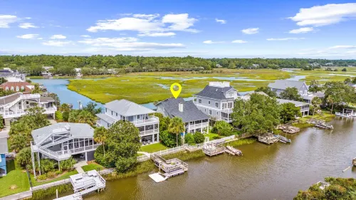 Sleeps 24 Waterfront Dock Golf Cart Walk to Beach - de charme
