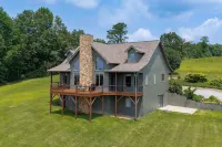 Relax in the Mountains! Hiking, Views - 4-Star
