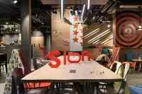 Moxy Sion - sarapan