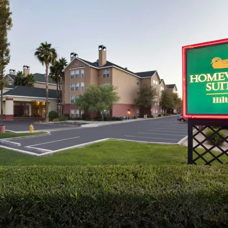 Homewood Suites by Hilton Phoenix - Biltmore