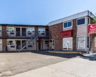 Econo Lodge Inn & Suites Drumheller - Parkplatz