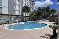 La Quinta Inn & Suites by Wyndham Jacksonville Butler Blvd - Pools