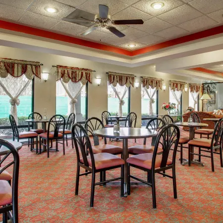 Quality Inn & Suites Clinton - Jackson West