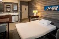 Residence Inn Williamsport - parking