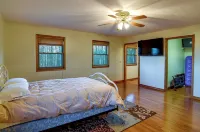 Byrdstown Apartment < 4 Mi to Dale Hollow Lake! - 3-Star