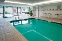 Courtyard Bristol - Pools