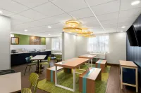 Spark by Hilton Norfolk - Bãi đậu xe