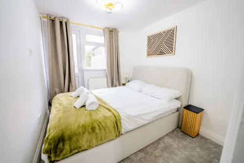 Stylish 1 BR Apartment Near Heathrow - 레지던스
