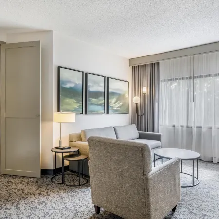 DoubleTree Suites by Hilton Raleigh - Durham