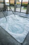 Courtyard Merced - Hot Tub