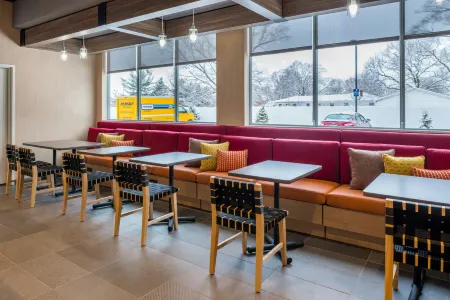 Tru by Hilton Elkhart
