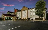 Red Roof Inn Richmond, KY - Motels