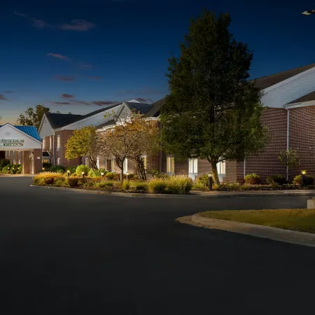 HomeTowne Studios East Lansing - Okemos