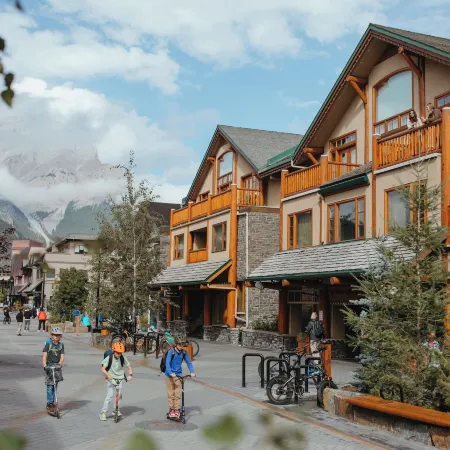 Brewster Mountain Lodge