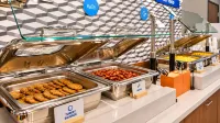 Holiday Inn Express & Suites BOISE AIRPORT by IHG - breakfast