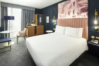 DoubleTree by Hilton Leeds City Centre - parking