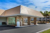 Quality Inn & Suites Hotels in Pawleys Island