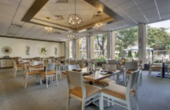 Holiday Inn WESTBURY-LONG ISLAND by IHG