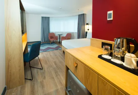 Hampton by Hilton London Park Royal Отели рядом с достопримечательностью «Университет Западного Лондона»