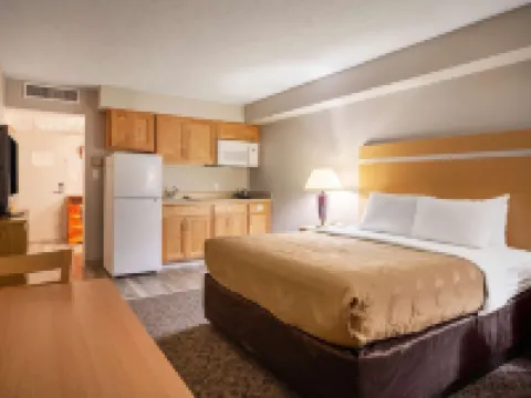 Suburban Studios I-80 Grand Island Hotels in Alda