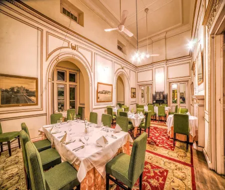 Palace Hotel - Bikaner House Отели рядом с достопримечательностью «Пандав Бгаван Комплекс»