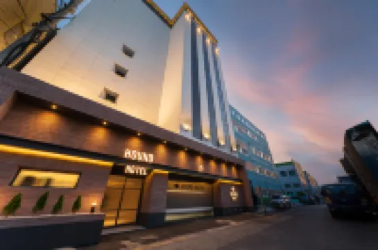 霍恩德霍特爾沙上分店 Apple Outlet附近的飯店