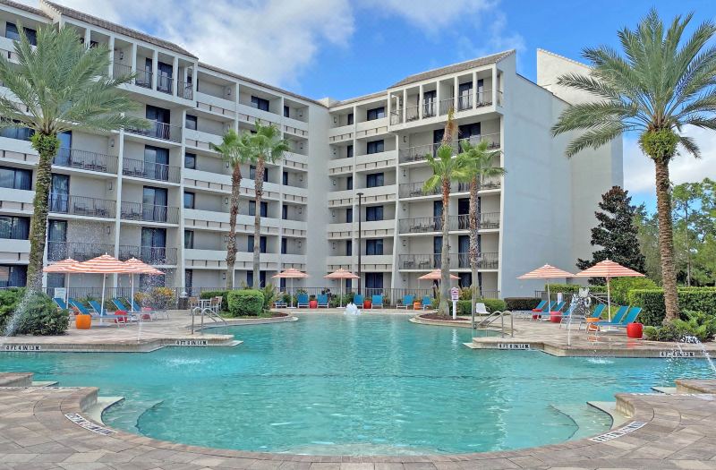 Holiday Inn Orlando – Disney Springs™ Area, an IHG Hotel photo 3