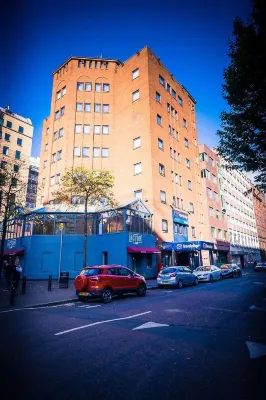 Travelodge Belfast Hotel dekat Tembok Perdamaian (Peace Wall)