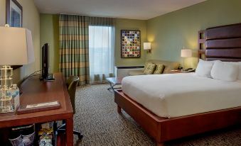 DoubleTree by Hilton Collinsville - St. Louis