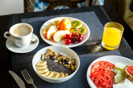 格拉納達里奧室友飯店