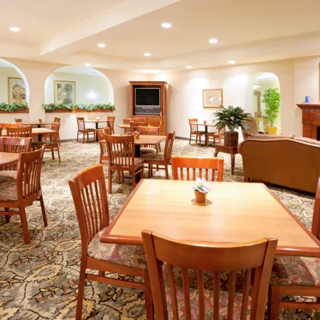 Holiday Inn Express & Suites KERRVILLE by IHG