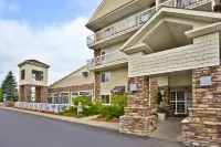 Holiday Inn Express Mackinaw City Hotels in 