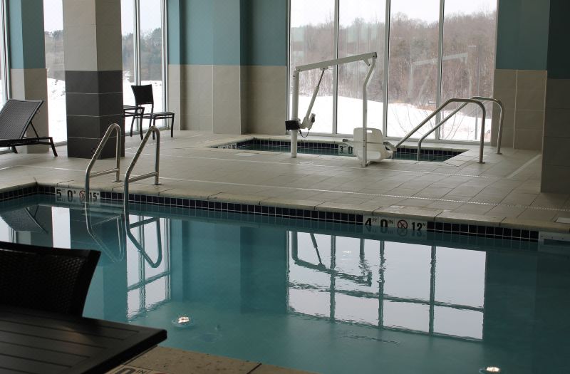 Holiday Inn Express & Suites Hudson I-94 by IHG photo 2