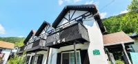 Jirisan Yeonriji Pension Hotels in Hamyang