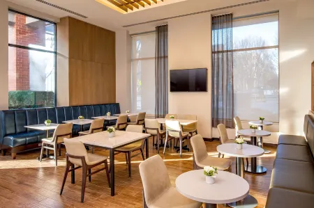 Residence Inn Boston Cambridge Отели рядом с достопримечательностью «Kendall Square»