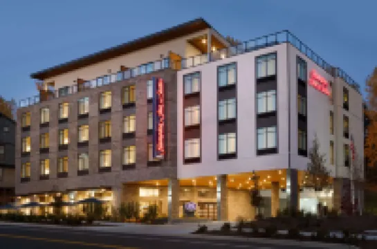 Hampton Inn and Suites Seattle/Renton Hotel di Renton