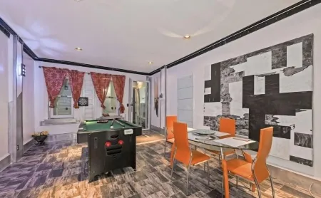 Stylish 4 Bedroom Home Near Philadelphia Отели рядом с достопримечательностью «Аквариум Эдвенчер»