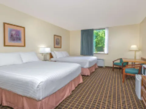 Howard Johnson by Wyndham Tillsonburg Hotels in Oxford County