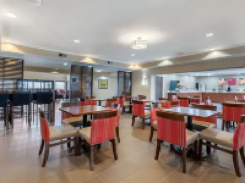 Comfort Suites Lafayette University Area Hotels in Tippecanoe County