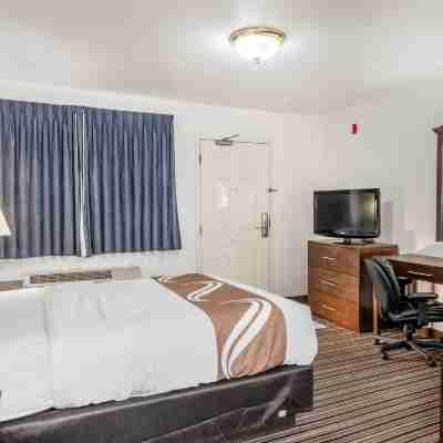 Quality Inn Central Roseburg Rooms