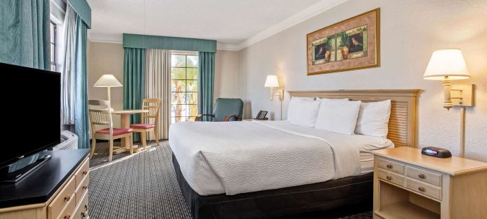 La Quinta by Wyndham Pinellas Park St Peterburg Clearwater Hotels in Pinellas County