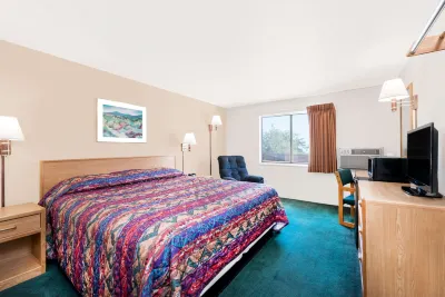 Super 8 by Wyndham Belle Fourche SD Các khách sạn ở Belle Fourche