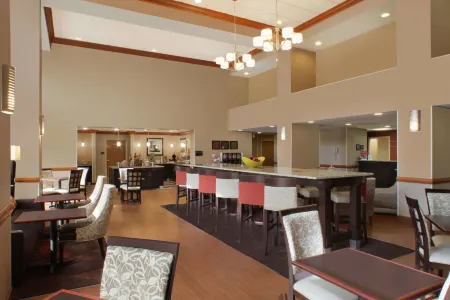 Hampton Inn & Suites Port St. Lucie-West Отели в г. Сент-Луси