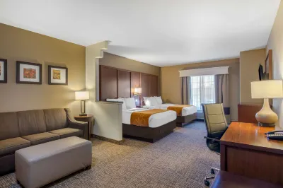 Comfort Suites Marshall فنادق في Marshall