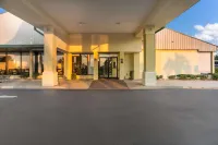 Quality Inn & Suites Near Lake Eufaula