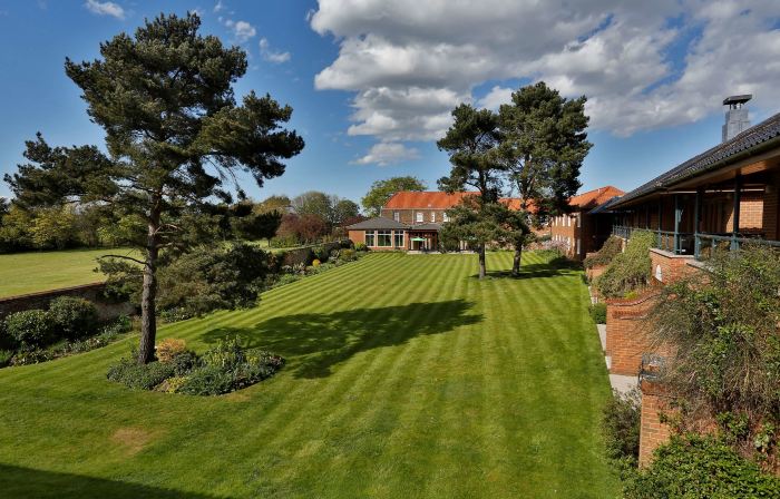 Knights Hill Hotel & Spa
