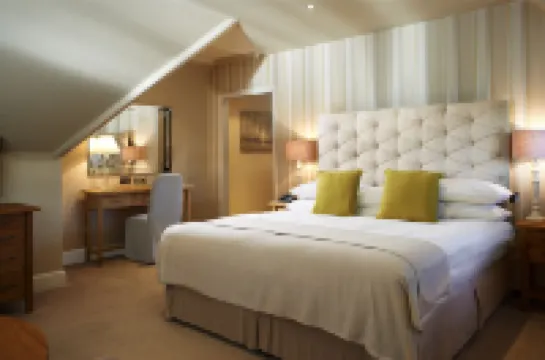 The Manor Elstree Hotels in Hertsmere District