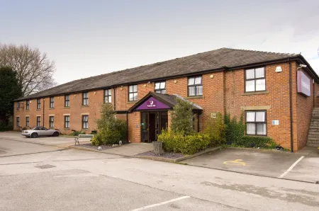 Premier Inn Crewe (Nantwich) Отели рядом с достопримечательностью «Barony Park»