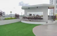 Comfy and Minimalist 1Br Patraland Urbano Apartment Near Bekasi Station Hotels in North Bekasi