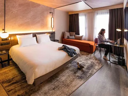 Novotel Paris Suresnes Longchamp
